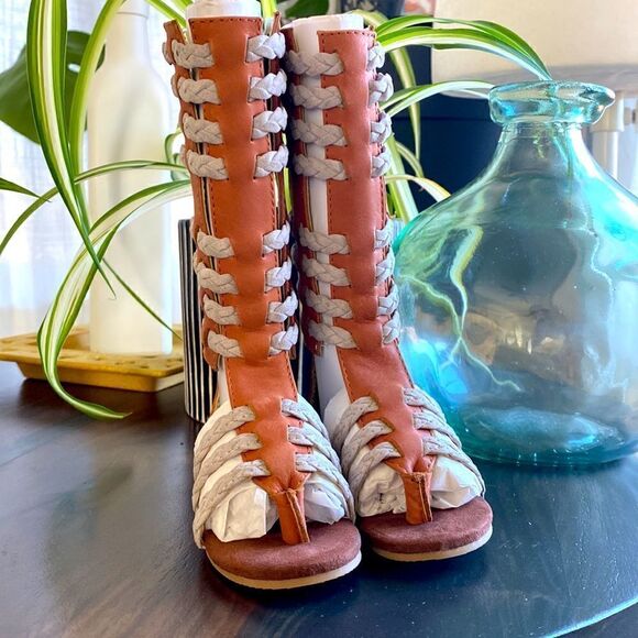 JoyFolie Baby Gladiator Sandals Boho NWOT Flats Brown 4 Booties Baby Shoes - Picture 3 of 13